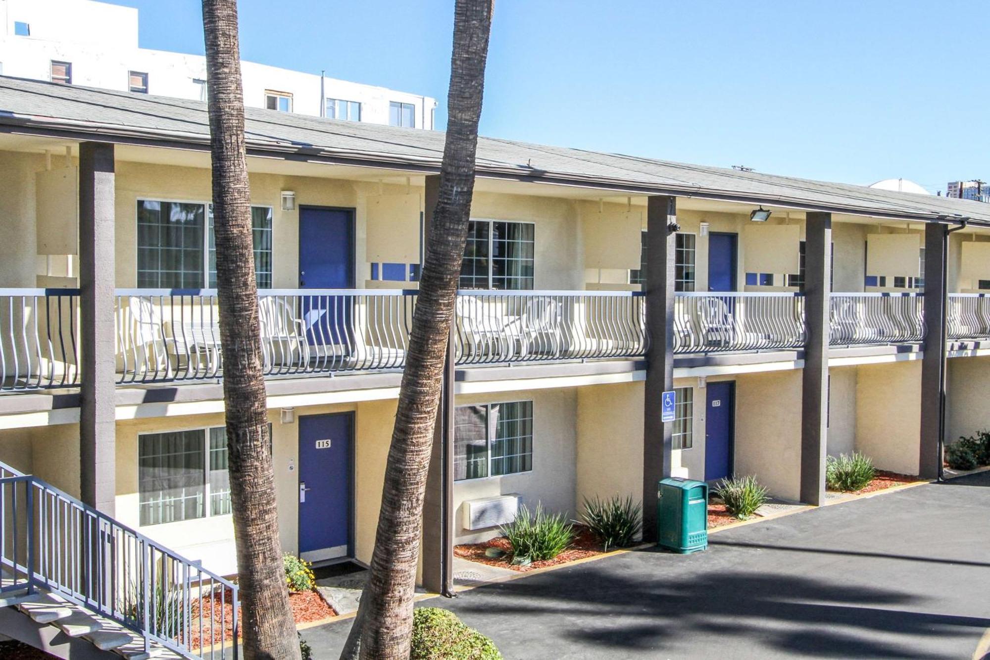 Motel 6 San Diego, Ca Airport Harbor Luaran gambar